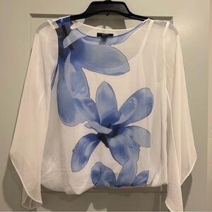 Alfani White and Blue Floral Women's Top